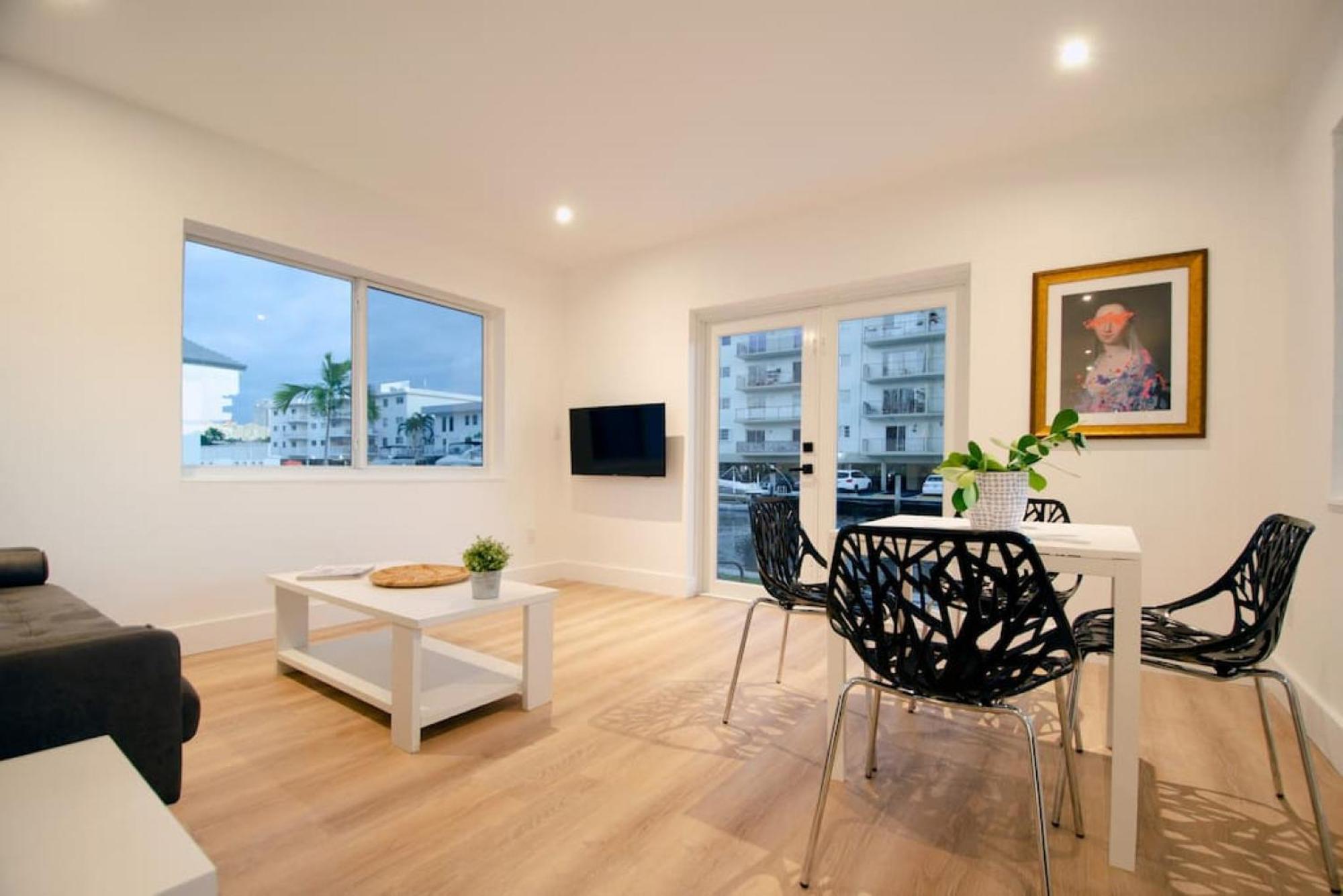 Casa Canal North Miami Beach Bagian luar foto
